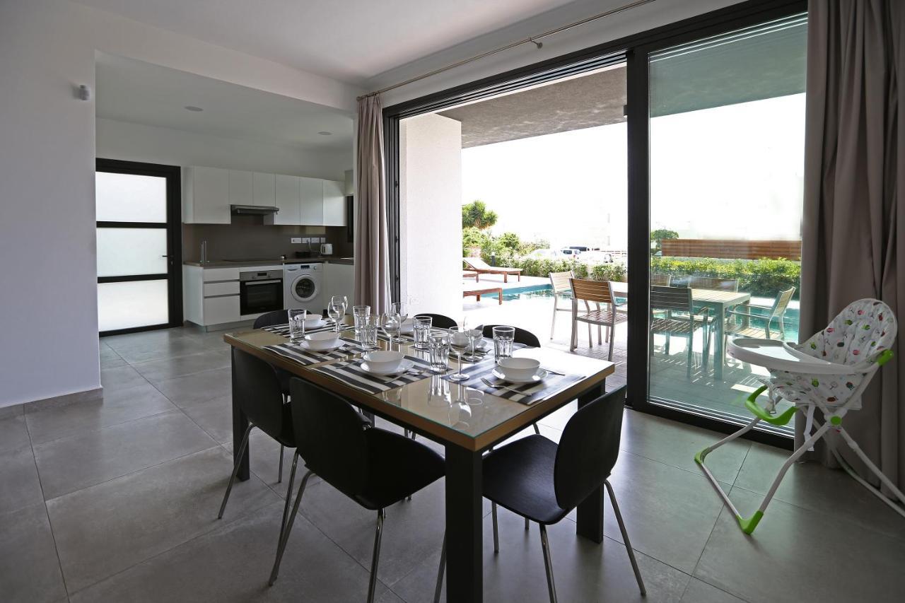 Villa Yria Coral Bay Buitenkant foto